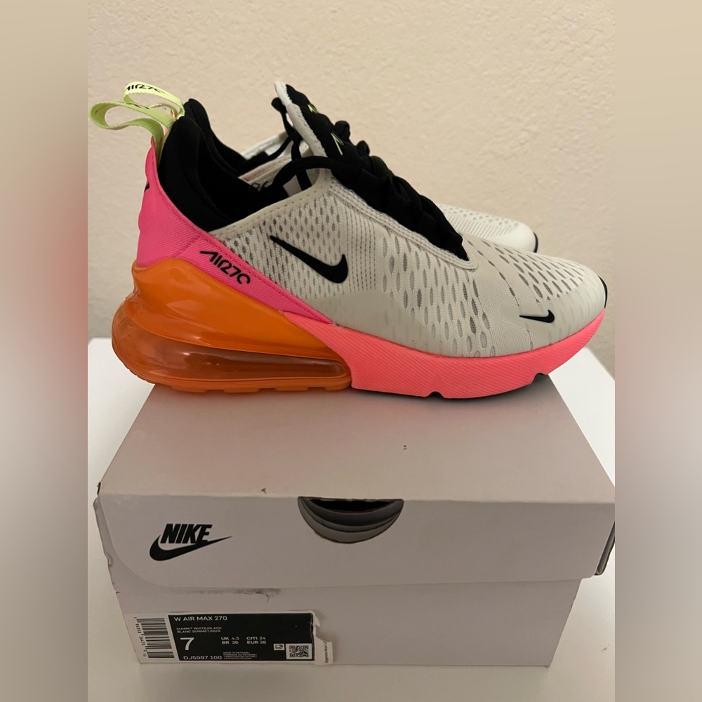 Nike Air Max 270